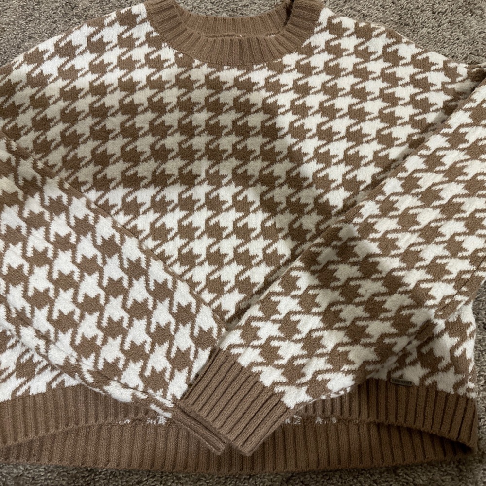 Hollister Sweater